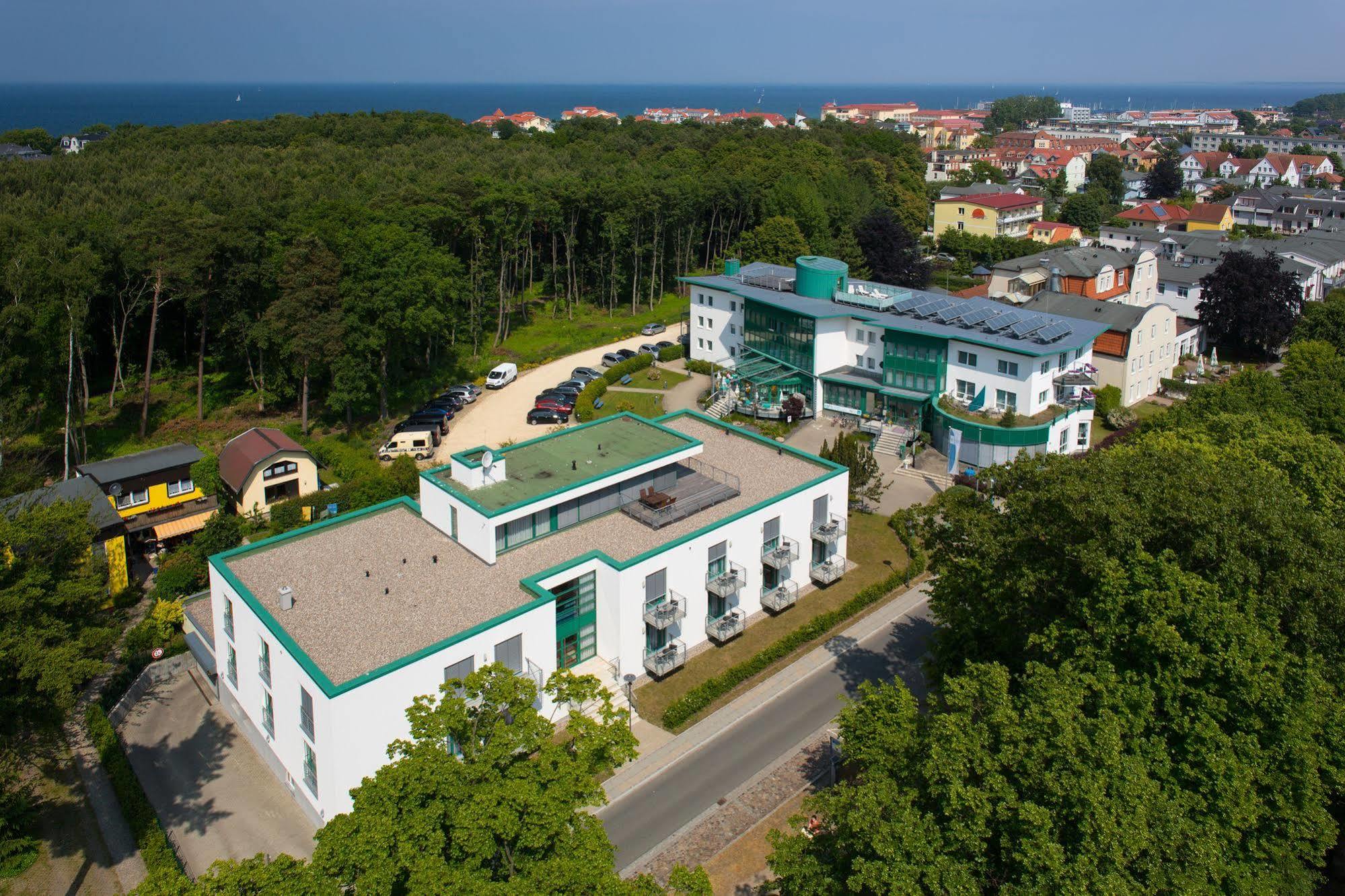 Parkhotel IV Jahreszeiten Ostseebad Kühlungsborn 외부 사진